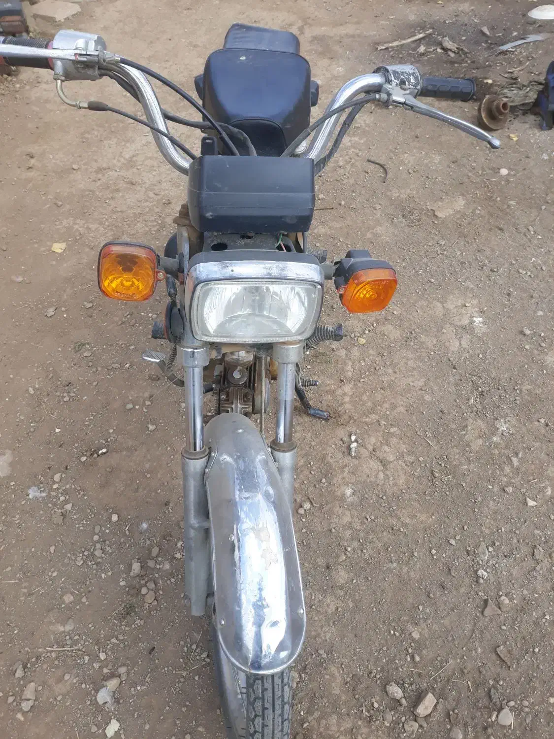 دو عدد موتور سیکلت  یکی هالی ۱۲۵ و یکی آمیکو ۷۰|موتورسیکلت|نمین, |دیوار