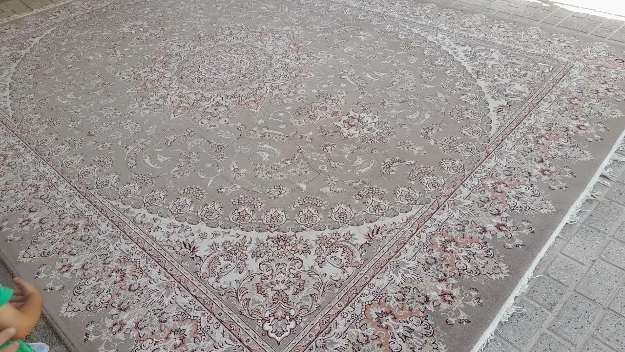 یک جفت قالی ۱۲ متری .فروش فوری|فرش|تایباد, |دیوار