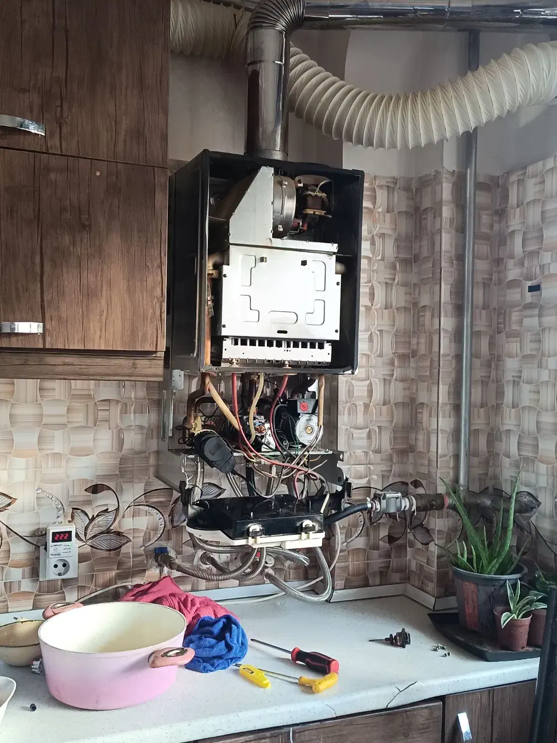 تعمیرات و سرویس پکیج لباسشویی ظرفشویی یخچال|خدمات پیشه و مهارت|ارومیه, |دیوار