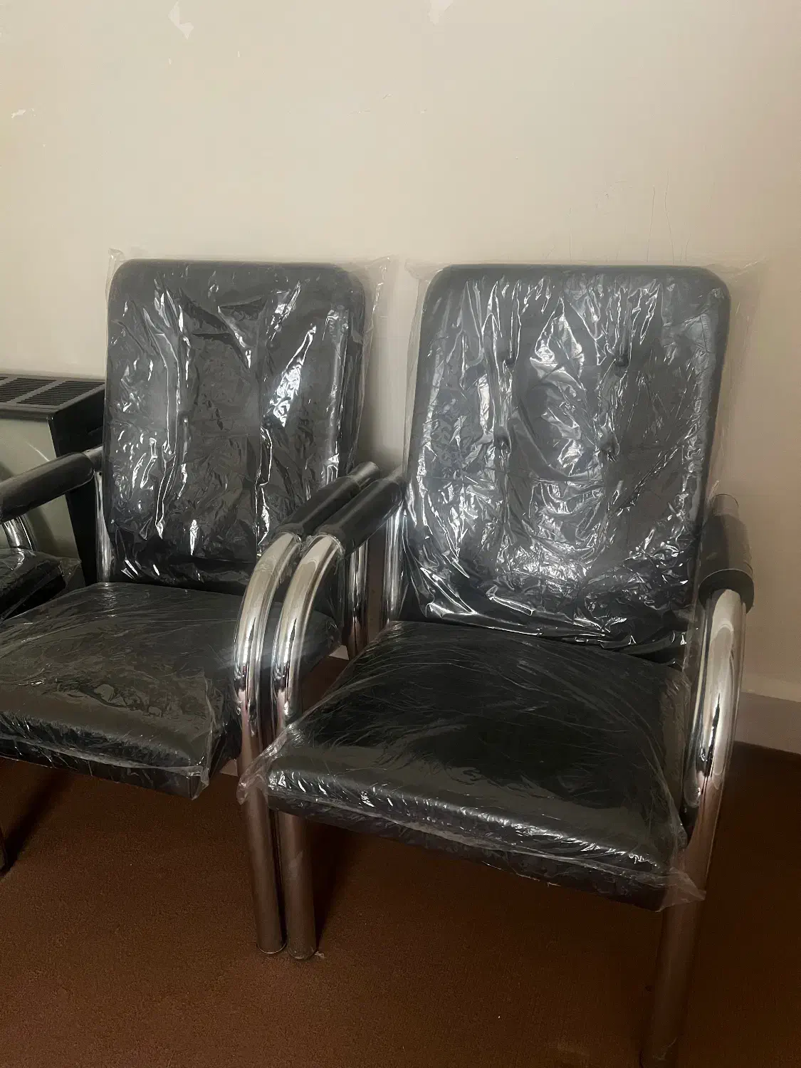 صندلی و میز انتظار|دفتر کار|سلماس, |دیوار