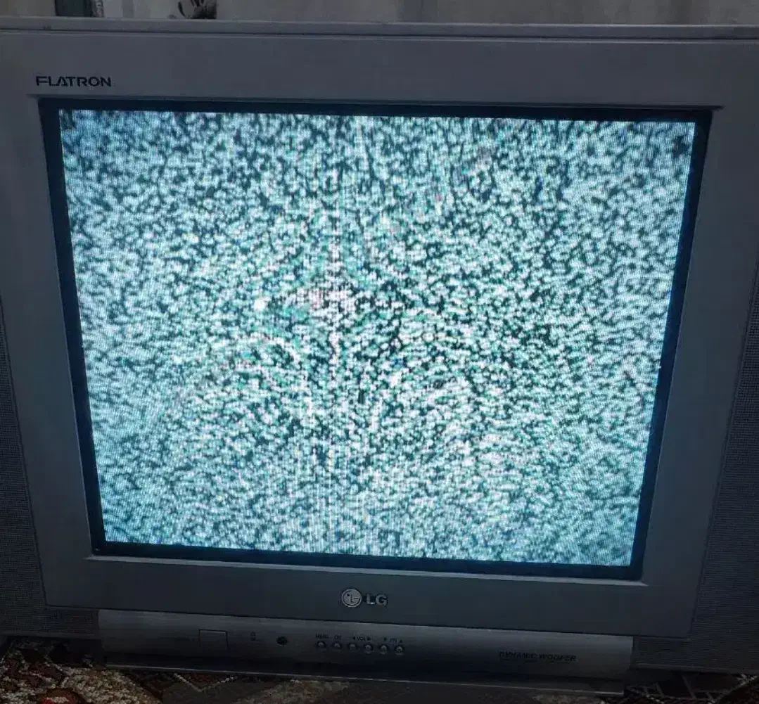 دو دسگاه تلوزیون ۲۱|تلویزیون و پروژکتور|اندیمشک, |دیوار