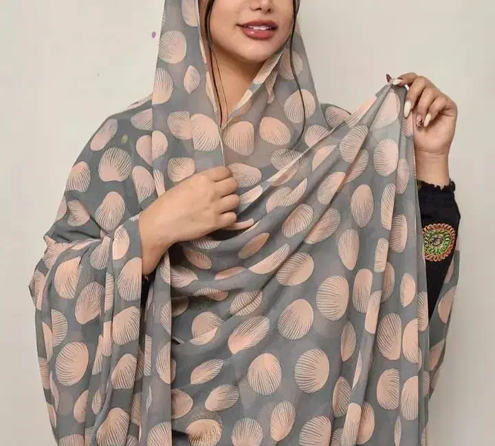 چادری|لباس|تالش, هشتپر|دیوار