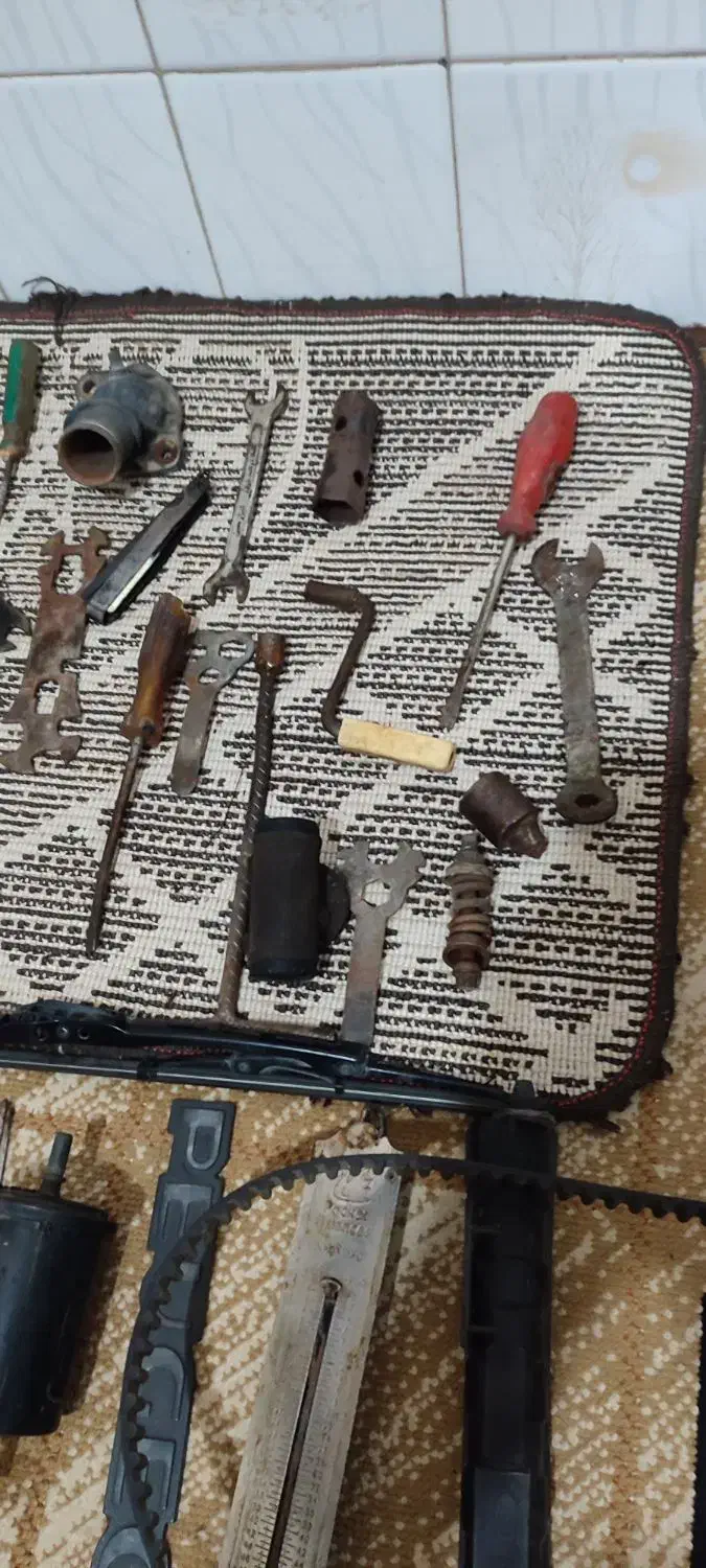 مقداری لوازم|قطعات یدکی و لوازم جانبی|ملایر, |دیوار