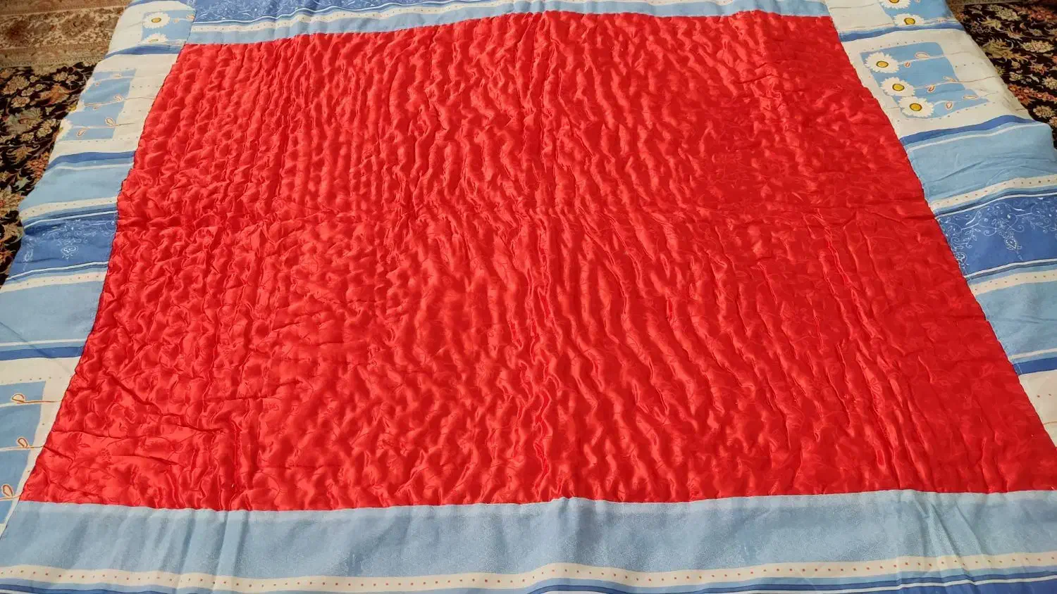 لحاف فروشی|رختخواب، بالش، پتو|بیرجند, |دیوار