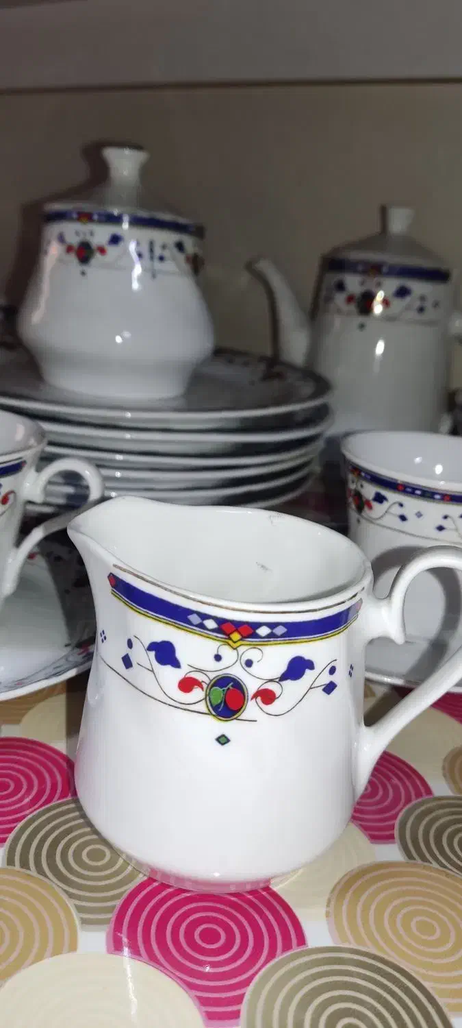 چینی با طرح بسیار جذاب|ظروف سرو و پذیرایی|تهران, دولتخواه جنوبی|دیوار