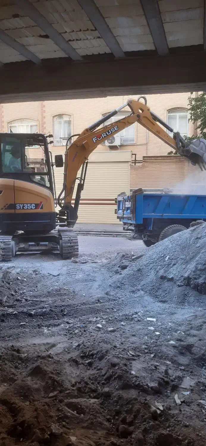 نخاله ماسه شسته پوکه سنگ خاک مصالح ساختماتی شن|خدمات حمل و نقل|تبریز, |دیوار