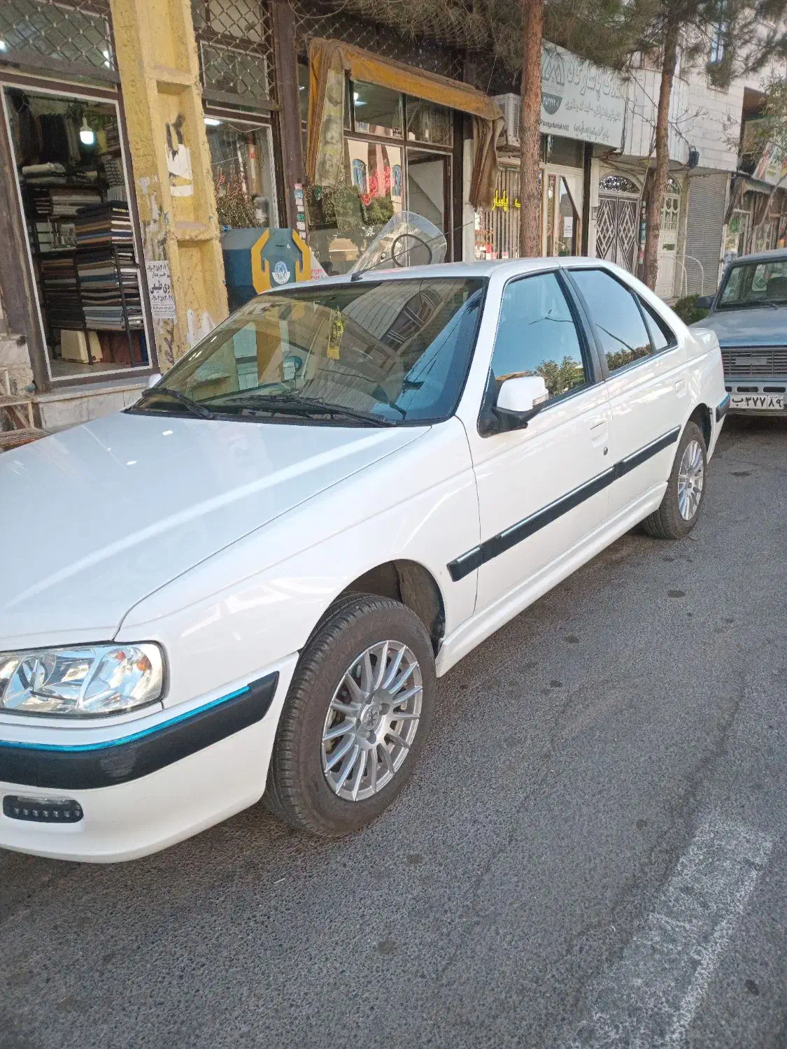 پارس سال نیم فول۴۰۲|خودرو سواری و وانت|تاکستان, |دیوار