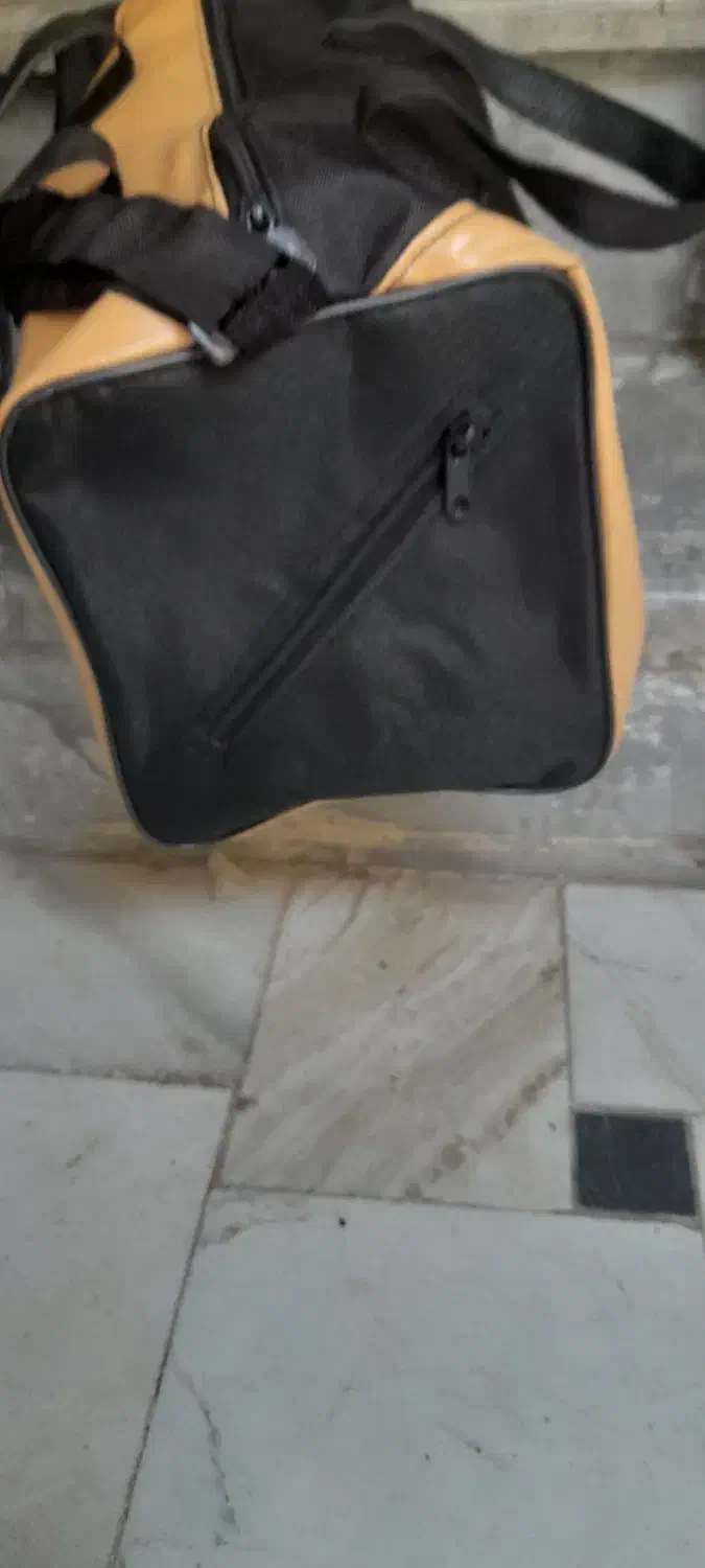 کیف ورزشی|کیف، کفش، کمربند|قم, شهر قائم|دیوار