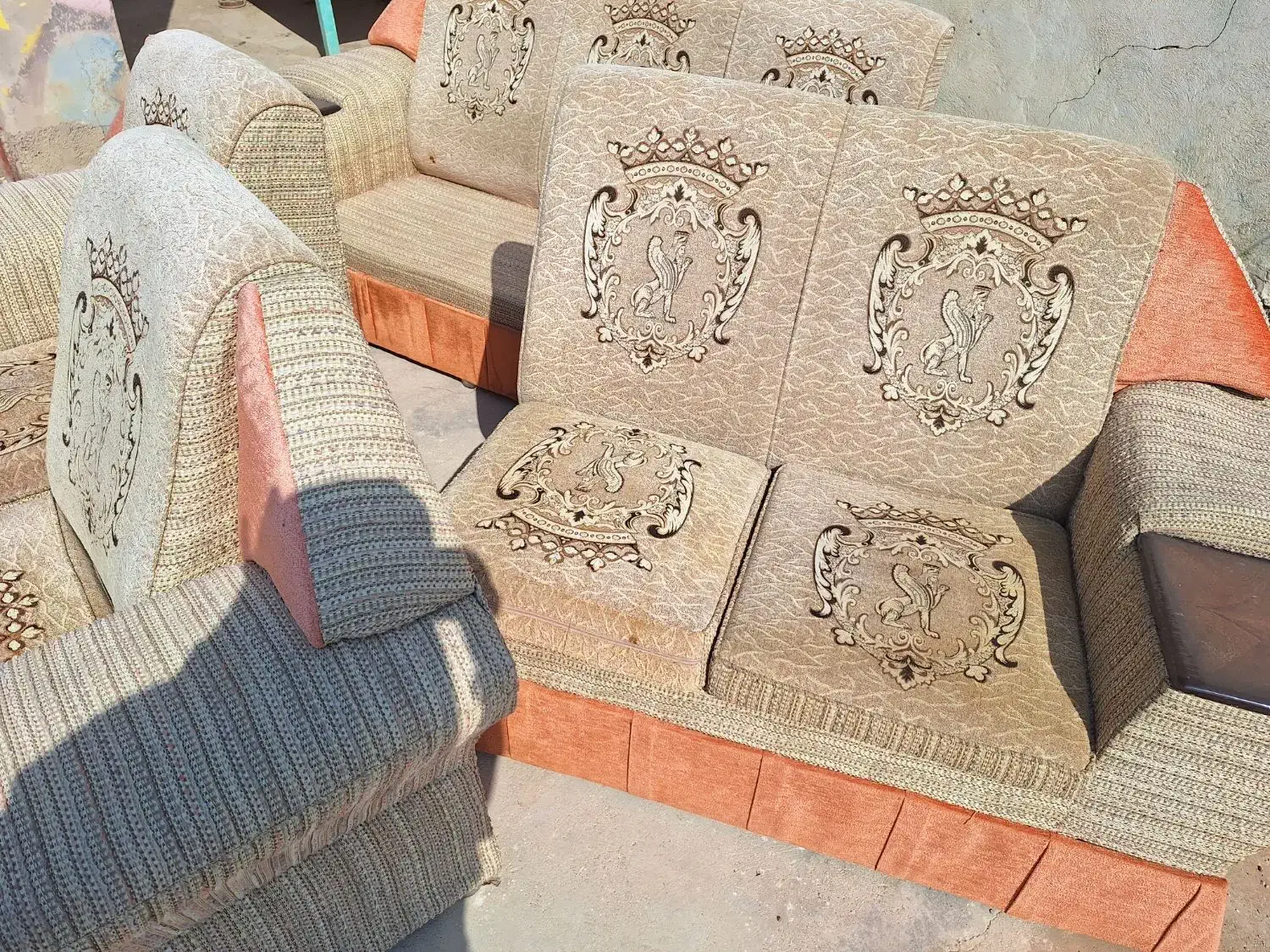 مبل فروشی ۷نفره|مبلمان خانگی و میز عسلی|آبپخش, |دیوار