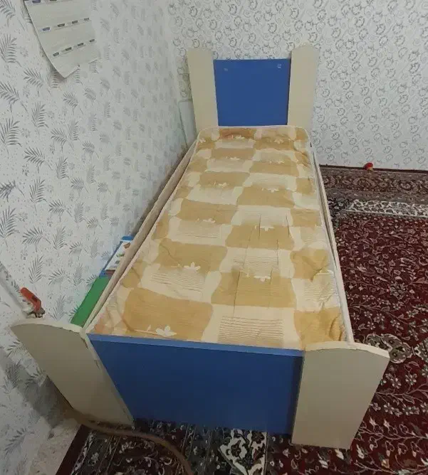 تخت خواب یک نفره سالم|تخت و سرویس خواب|تربتحیدریه, منصوریه|دیوار