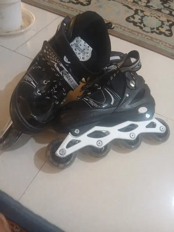 کفش اسکیت|دوچرخه، اسکیت، اسکوتر|خرمشهر, |دیوار