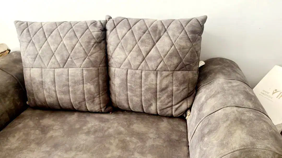 مبل راحتی هفت نفره|مبلمان خانگی و میز عسلی|رشت, گلسار|دیوار