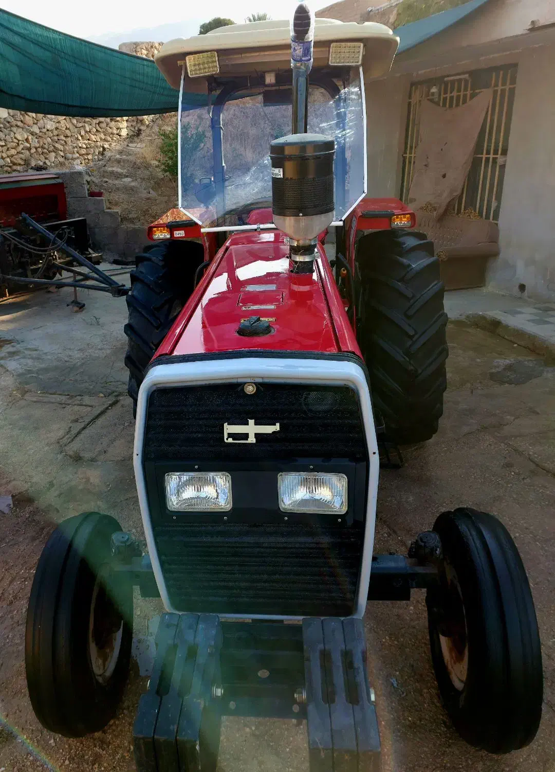 تراکتور۴۷۵ تک مدل ۱۴۰۱ فوق‌العاده سالم وبکر،ادوات|خودرو سنگین|شیراز, زرهی|دیوار