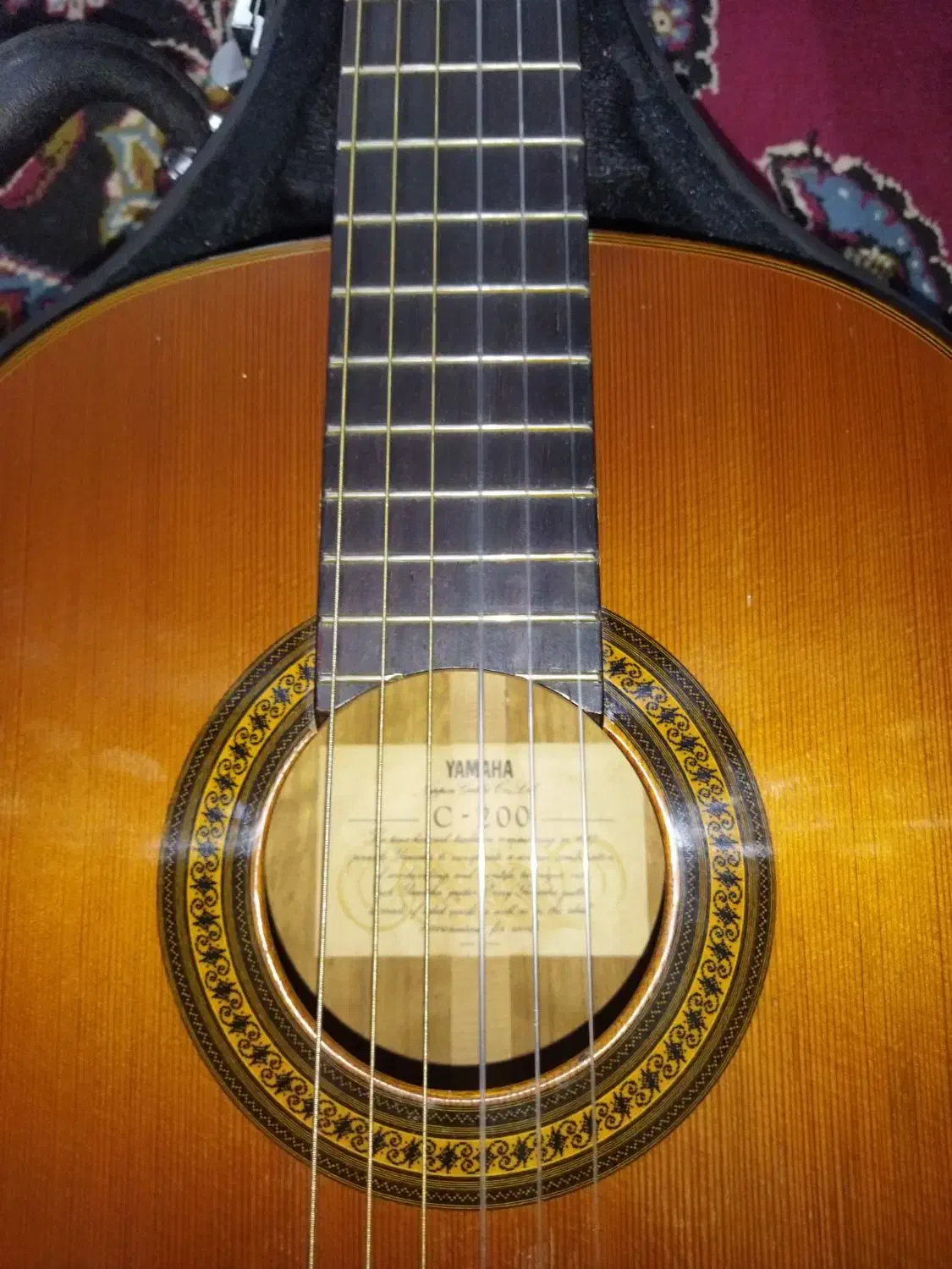 گیتار کلاسیک فلامنکو ژاپنی یاماها yamaha c200|گیتار، بیس، امپلیفایر|قوچان, |دیوار