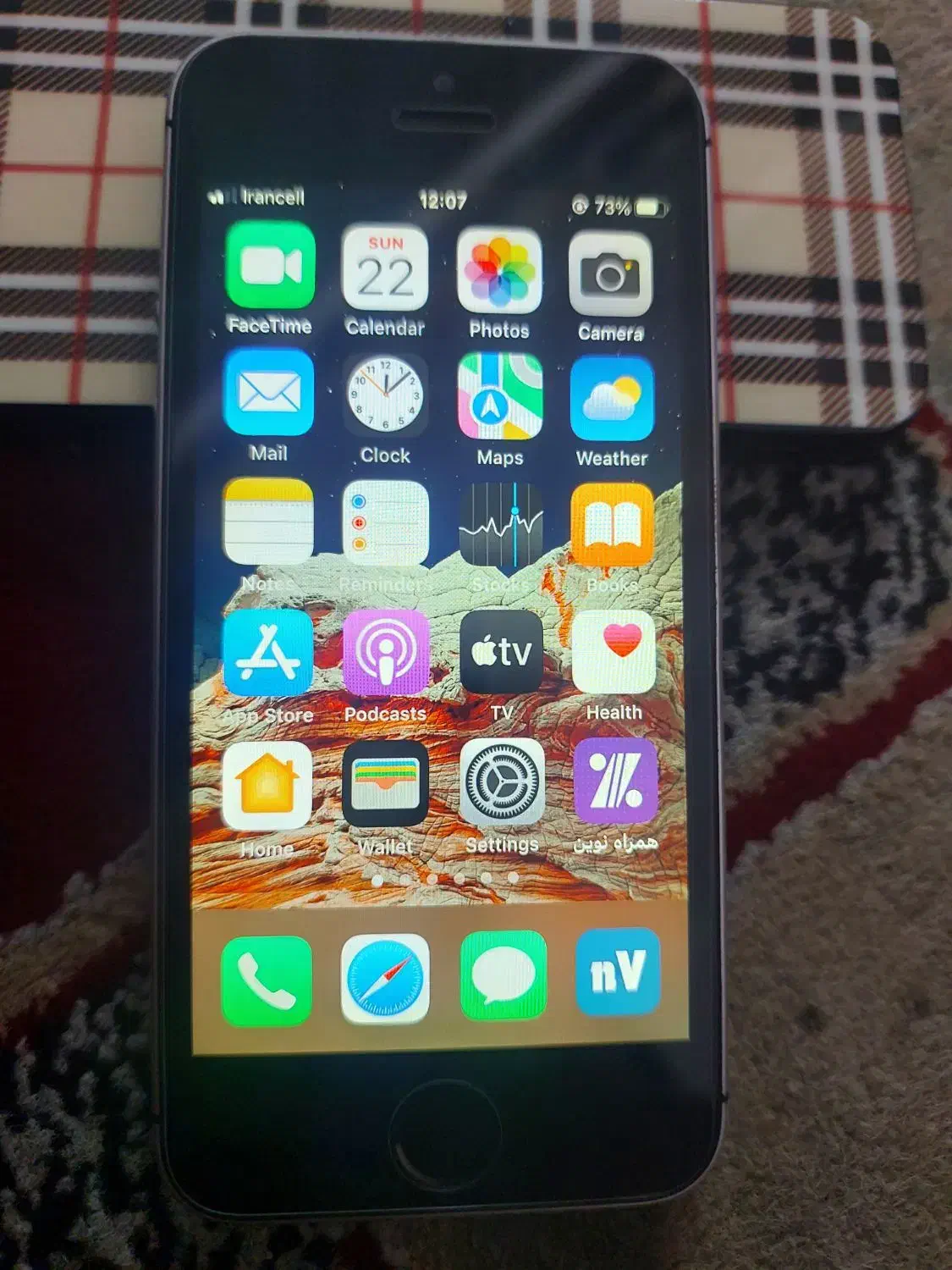 iPhone SE 2016|موبایل|اندیمشک, |دیوار