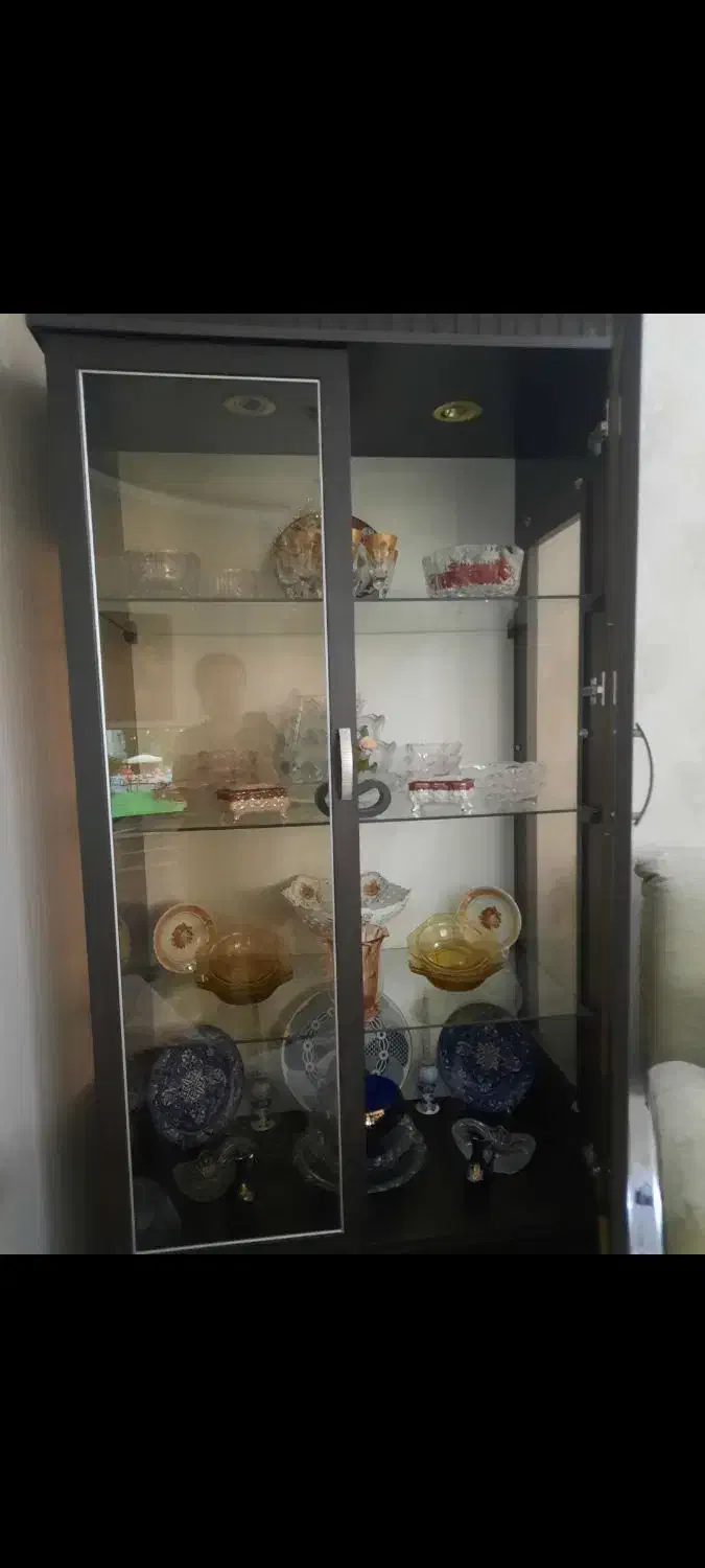 بوفه تمیز سالم بدون ایراد|بوفه، ویترین، کنسول|خوی, |دیوار