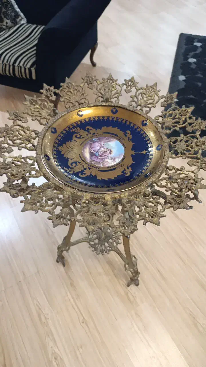 ظرف میوه پایه بلند|ظروف سرو و پذیرایی|آمل, |دیوار