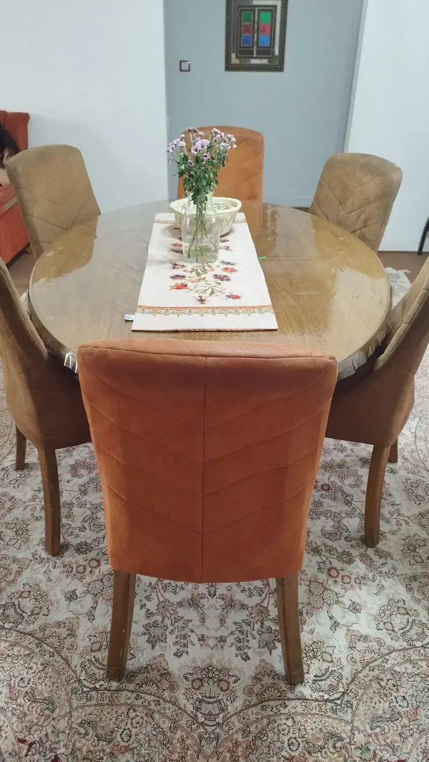 مبل و میز وسط مبلی و سرویس ناهارخوری در ممکو|مبلمان خانگی و میز عسلی|چمران, |دیوار