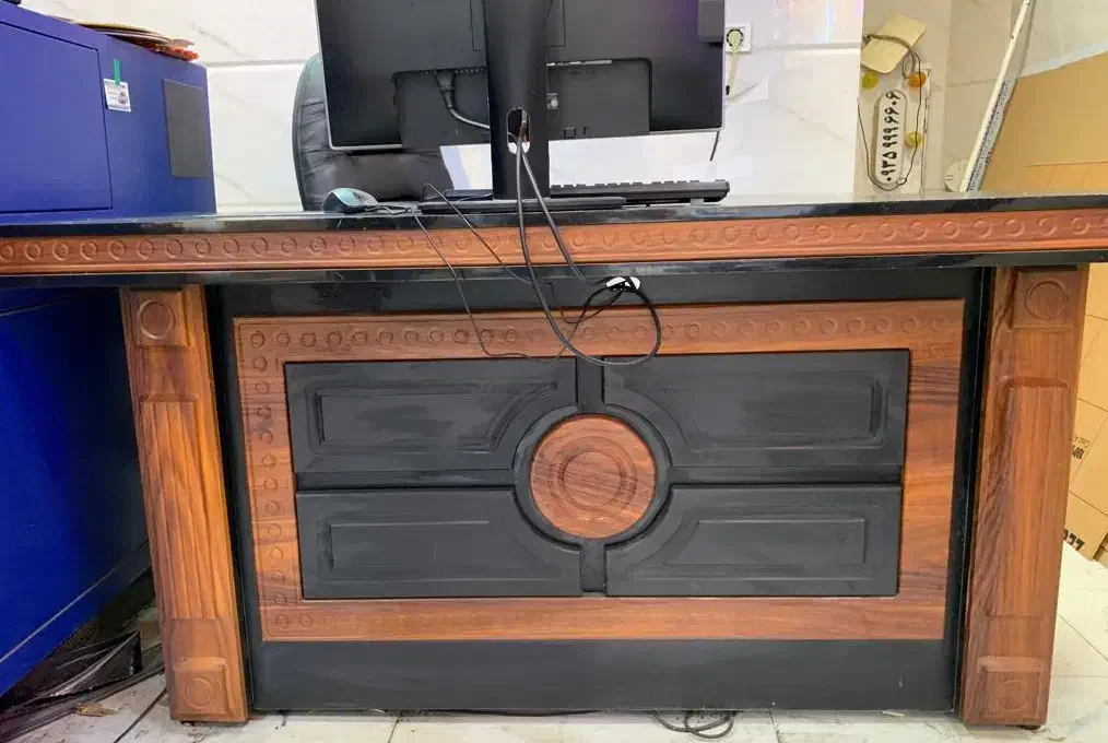 میز مدیریت|میز تحریر و کامپیوتر|اهواز, نادری|دیوار