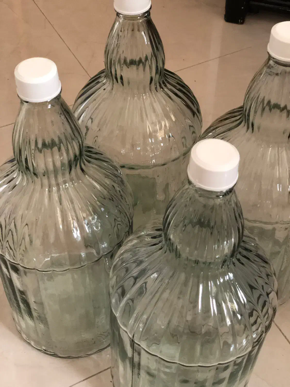 بطری ۵ لیتری شیشه ای|ظروف نگهدارنده، پلاستیکی، یک‌بارمصرف|ساری, |دیوار