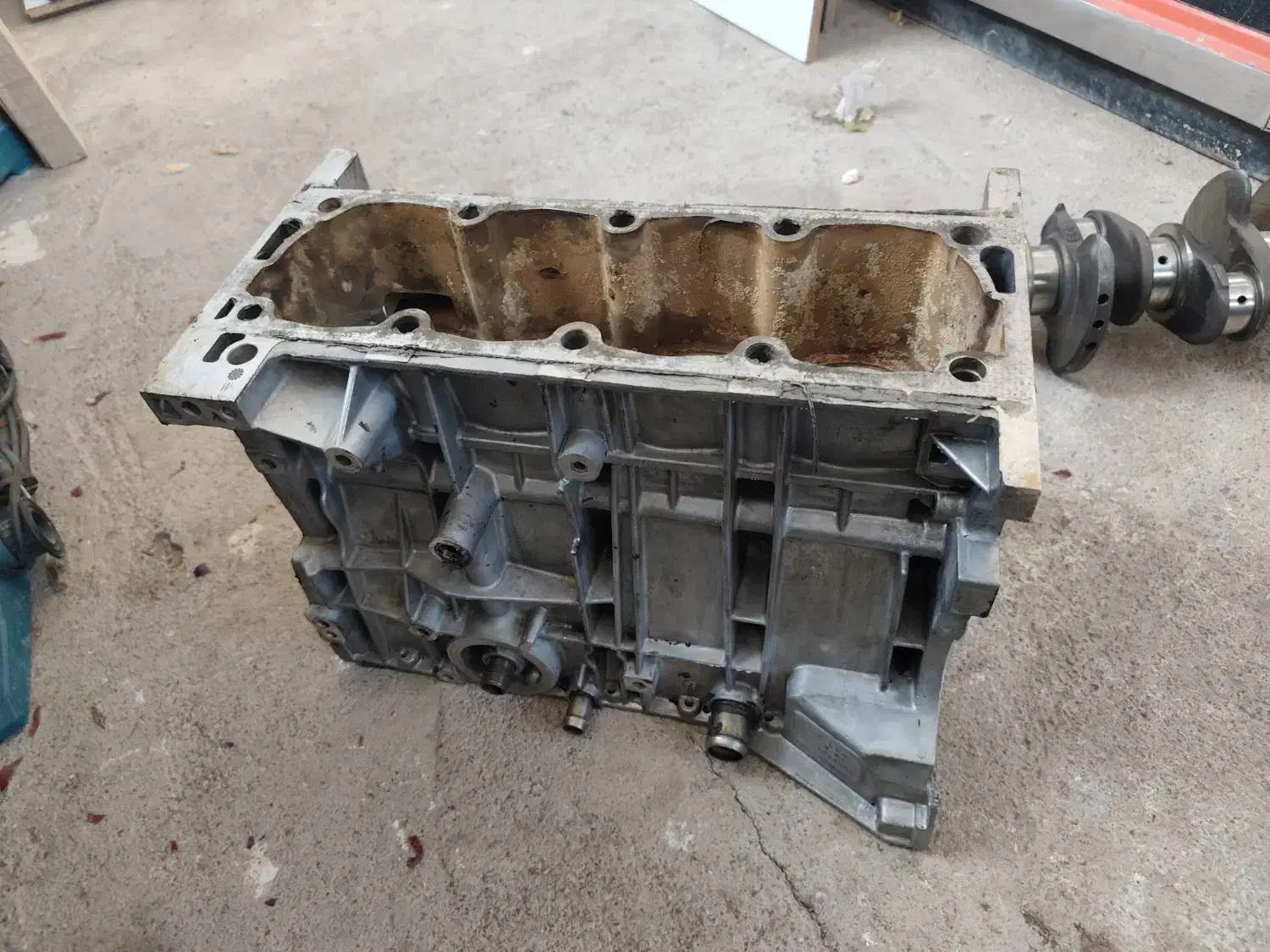 بلوک سیلندر پژو 2000|قطعات یدکی و لوازم جانبی|تربت جام, معدآباد|دیوار