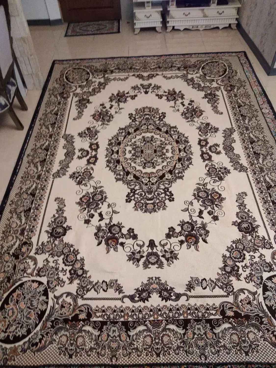 روفرشی|روفرشی|کرج, حصارک بالا|دیوار