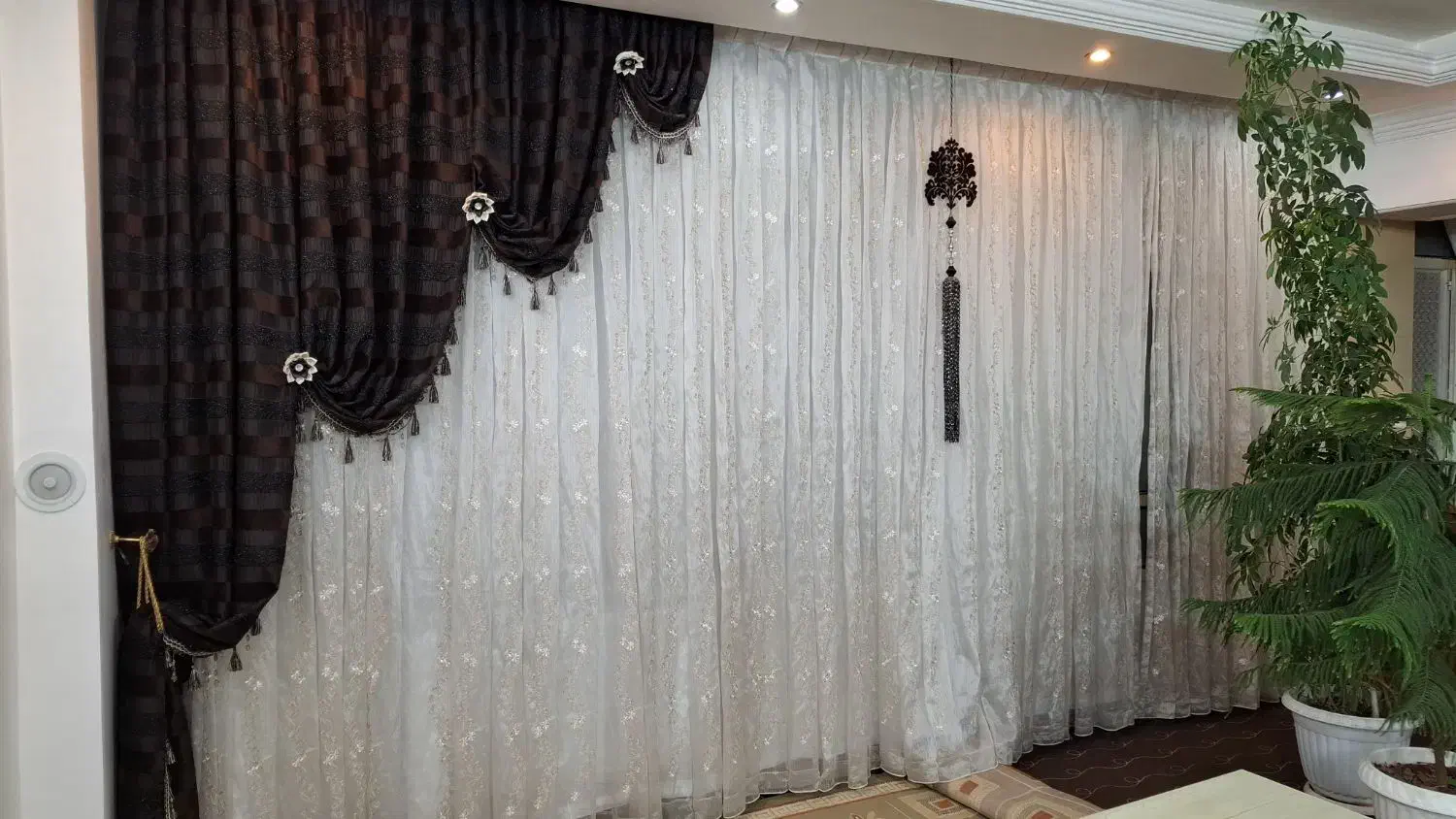 پرده پذیرای|پرده، رانر، رومیزی|نیشابور, بزرگمهر|دیوار