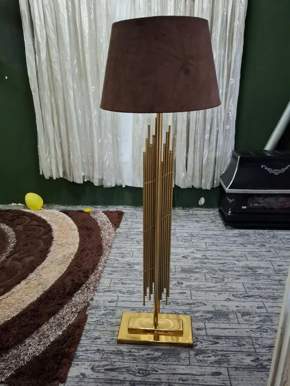 اباژور استفاده نشده فقط نیاز به سیم برق دارد|چراغ خواب و آباژور|بندر انزلی, سامانسر|دیوار