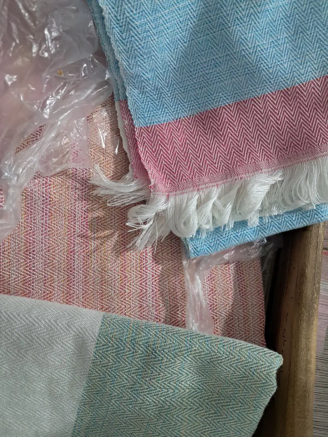 حوله دست وصورت|سفره، حوله، دستمال آشپزخانه|بیرجند, |دیوار