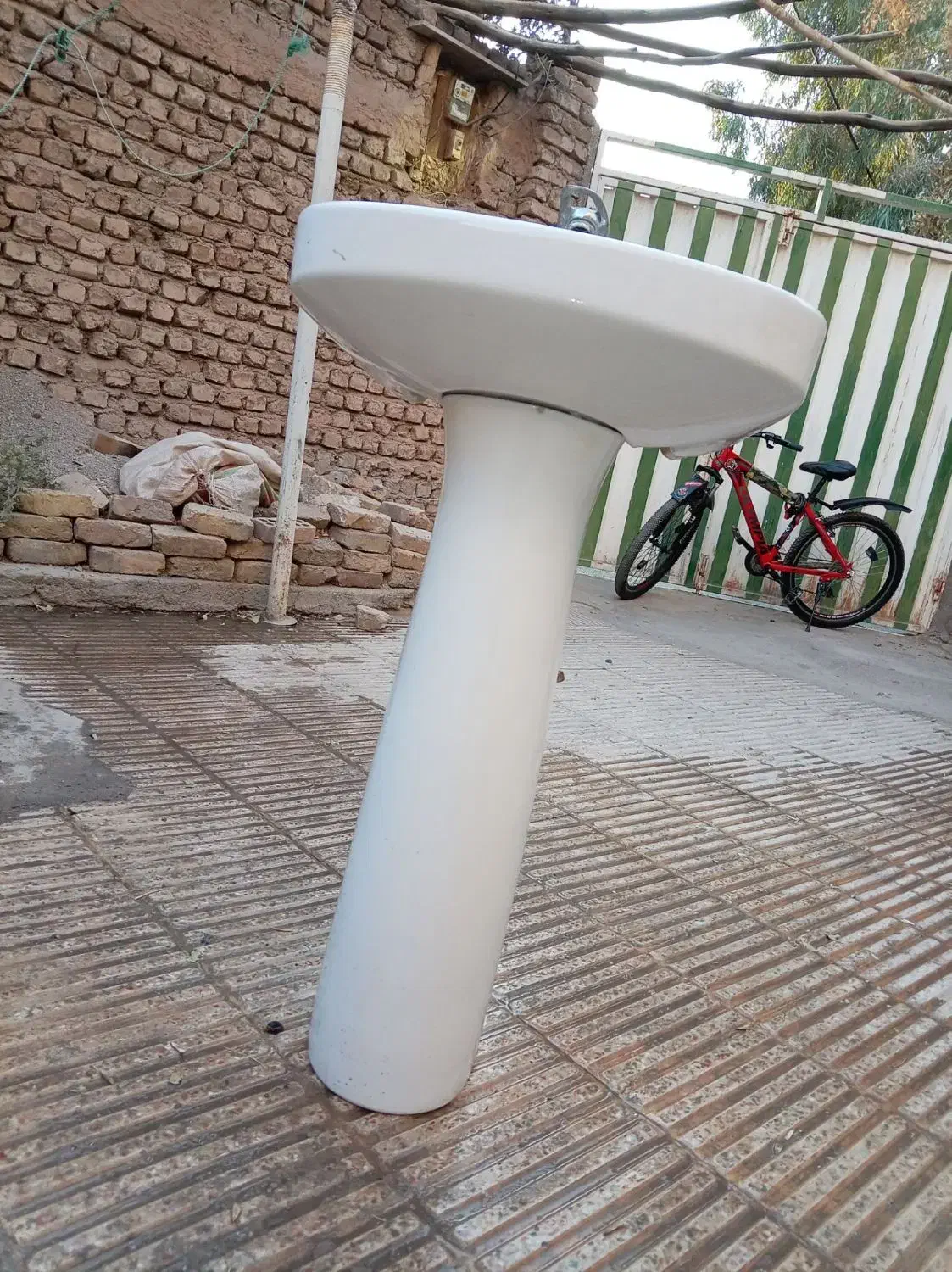 روشویی|لوازم سرویس بهداشتی|گرمسار, |دیوار