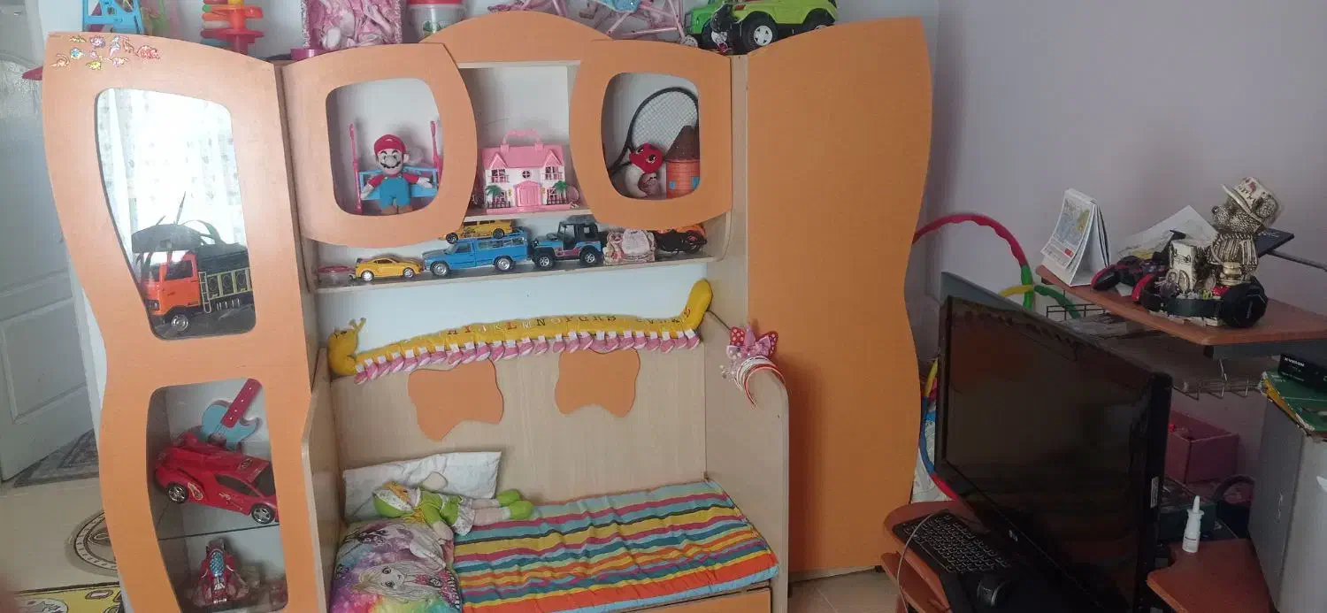 تخت وکمد کودک|تخت و صندلی بچه|سیرجان, |دیوار