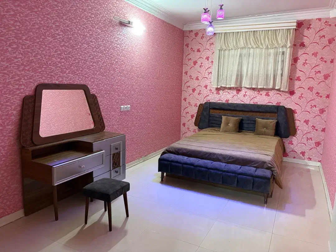 اجاره منزل روزانه هفتگی ماهانه سالانه بسیار لوکس|اجارهٔ کوتاه‌مدت آپارتمان و سوئیت|سیرجان, |دیوار