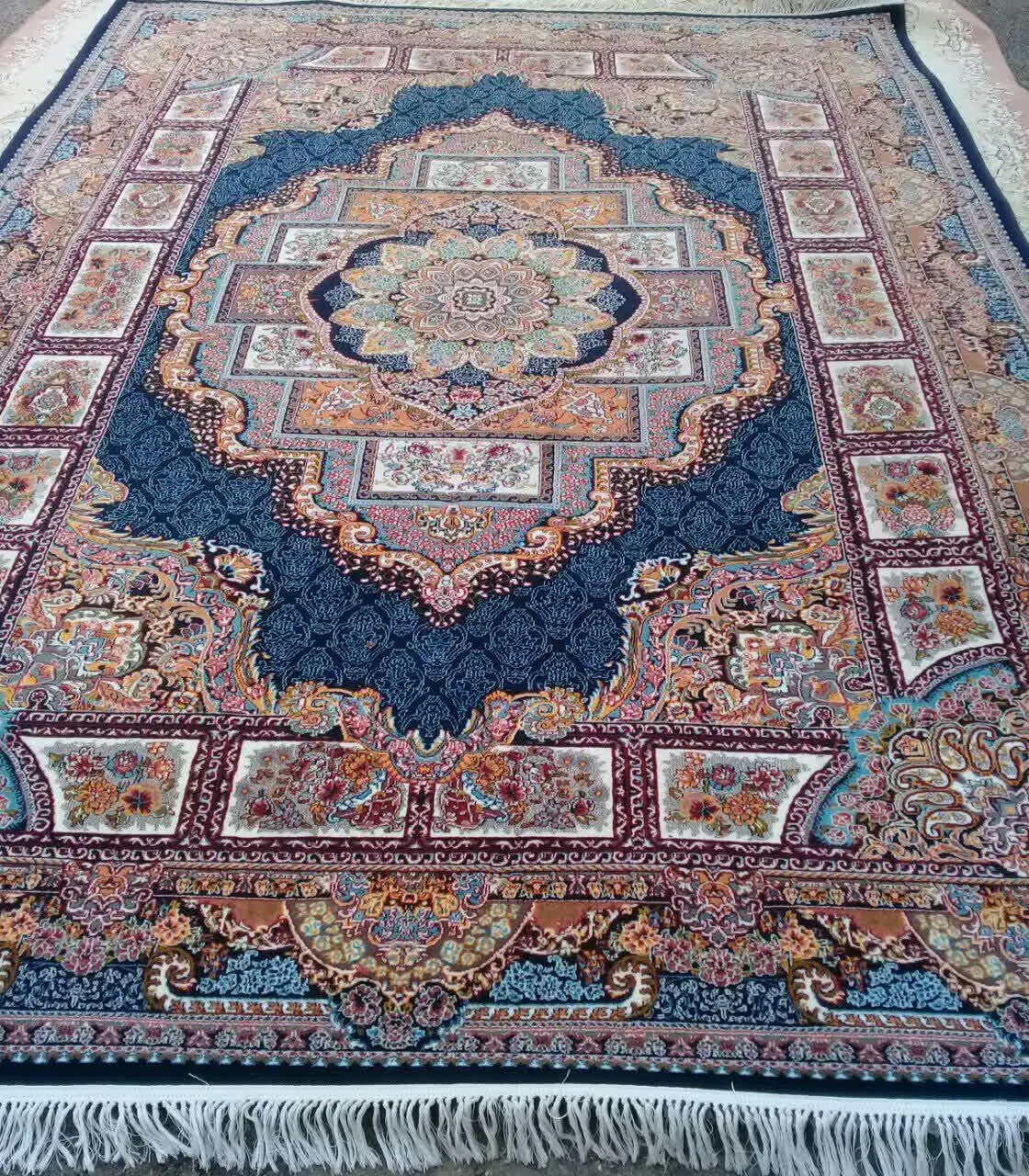 9 متری جفت|فرش|فسا, |دیوار