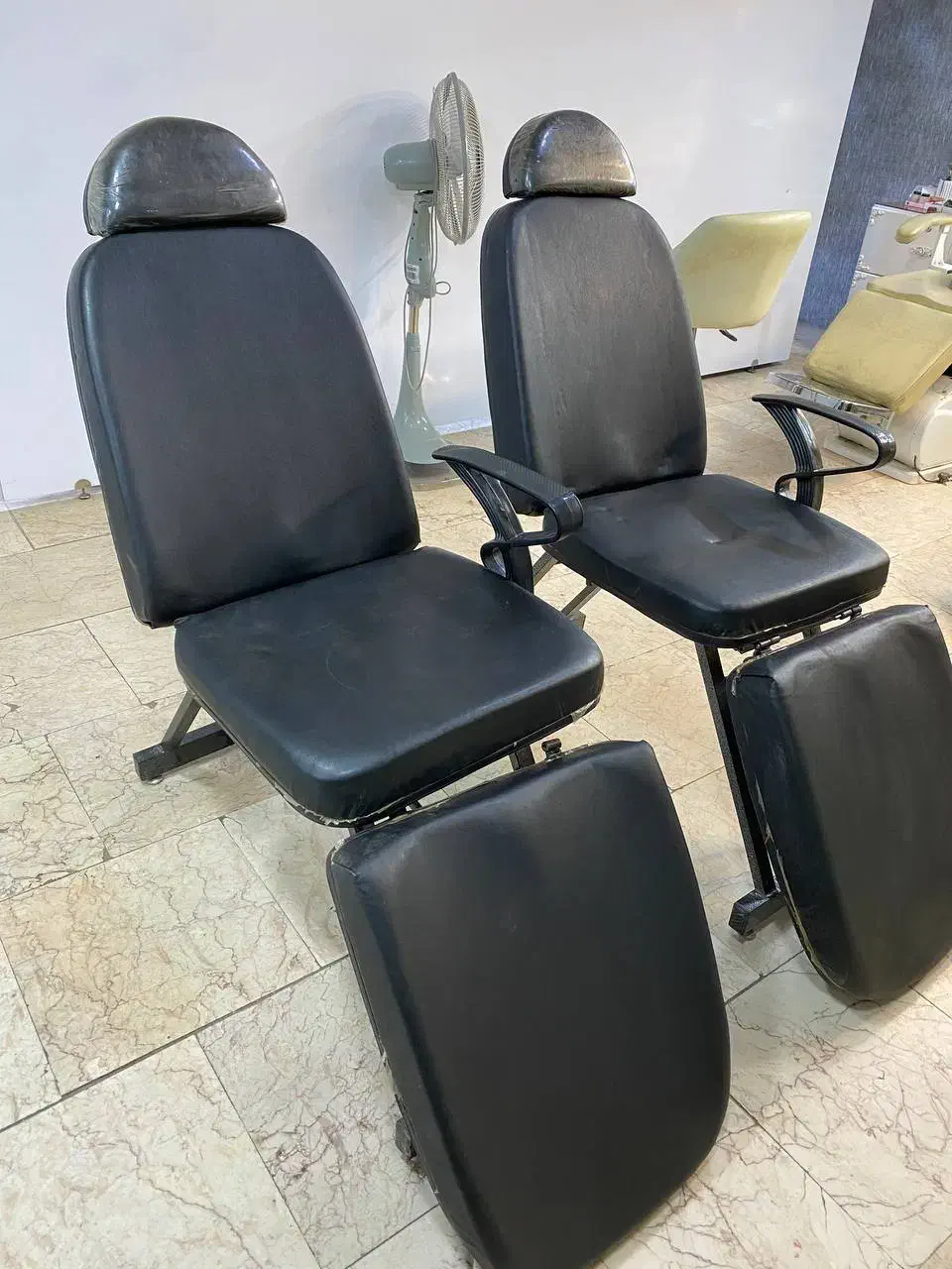 صندلی اصلاح|صندلی و نیمکت|تویسرکان, |دیوار