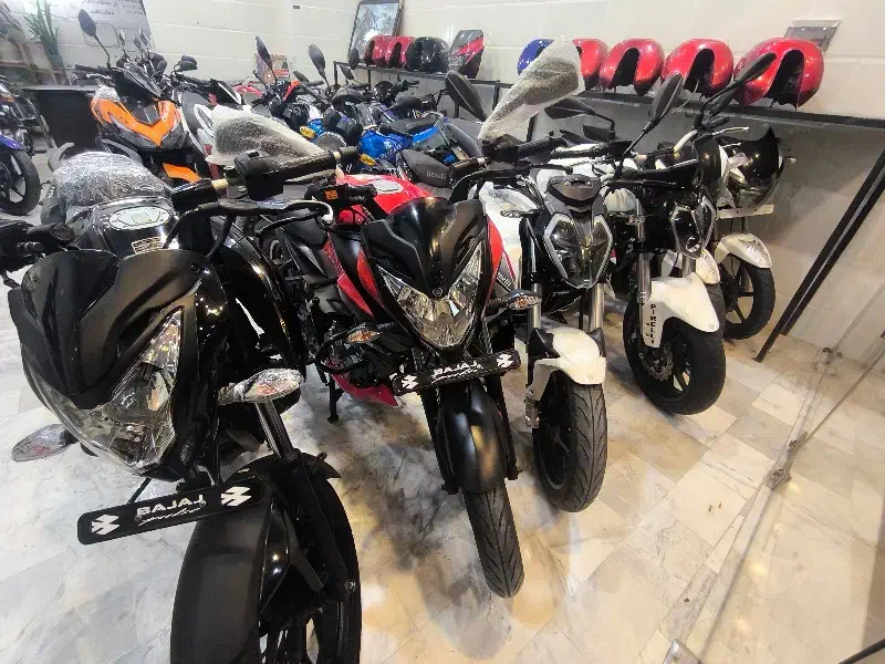 فروشns پالس بنلی مگلی ایروکس کیلیک اپاچی های پرو|موتورسیکلت|کاشان, سیفی آباد|دیوار