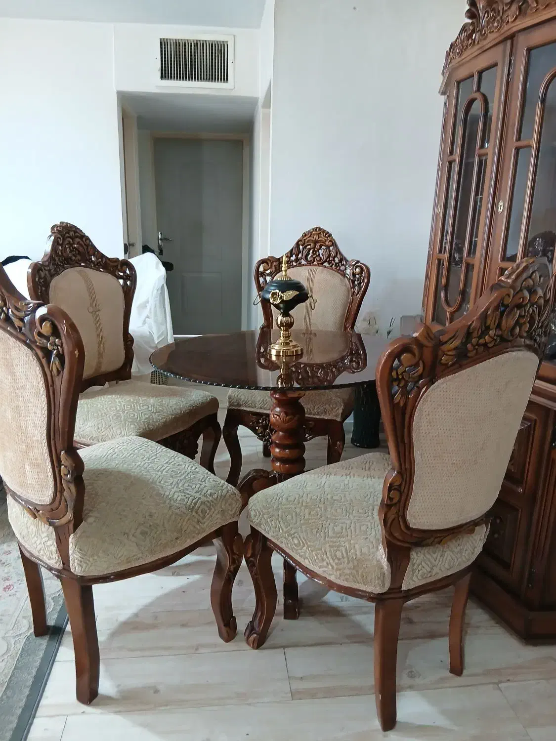 نهارخوری|میز و صندلی غذاخوری|فردیس, خیام غربی|دیوار