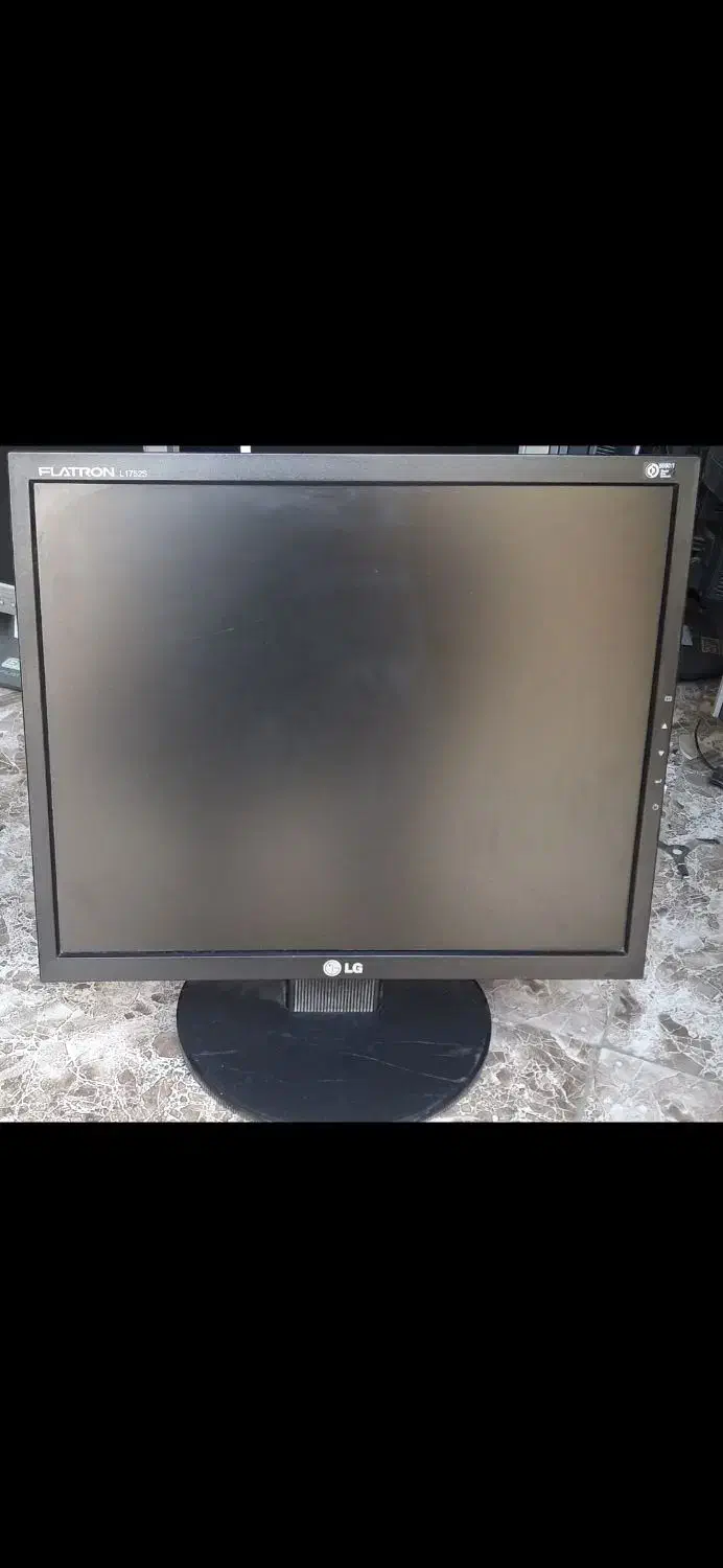 مانیتور 17 اینچ|قطعات و لوازم جانبی رایانه|نسیمشهر, |دیوار