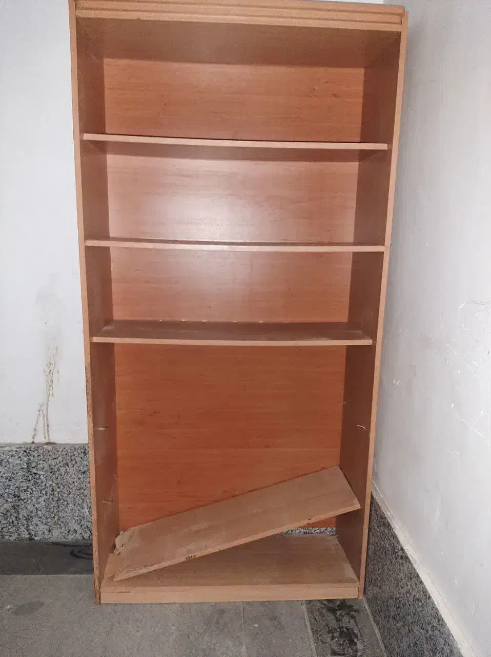 کتابخانه|کتابخانه، شلف، قفسه‌های دیواری|بیرجند, |دیوار