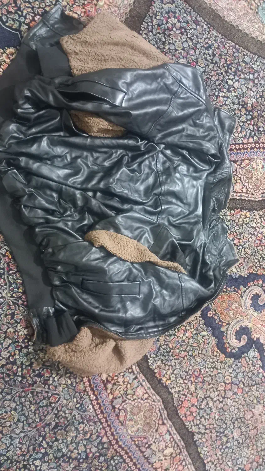 کت قهوه ای|لباس|ورامین, ورامین|دیوار