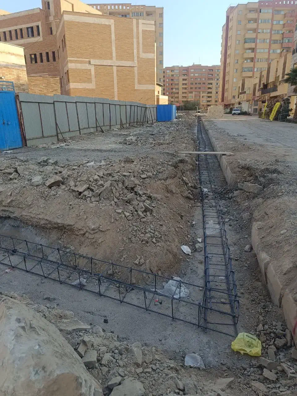 نیازمند کارگر ماهی ۲۵ میلیون تومان|استخدام معماری، عمران و ساختمانی|اصفهان, کوی شهید کشوری|دیوار