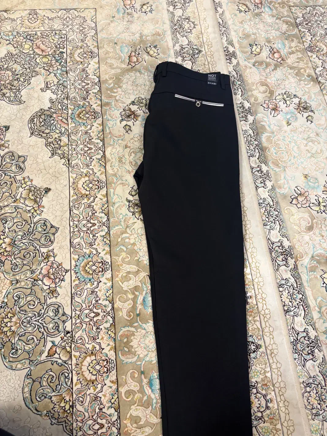 یکعدد کت وسه عدد شلوار کاملا نو|لباس|نسیمشهر, |دیوار