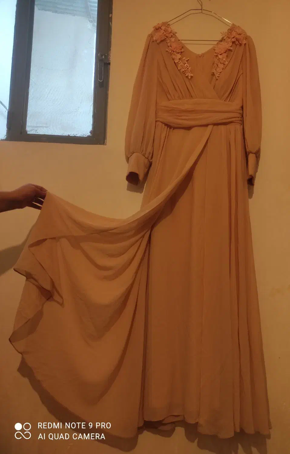 پیراهن مجلسی|لباس|الشتر, |دیوار