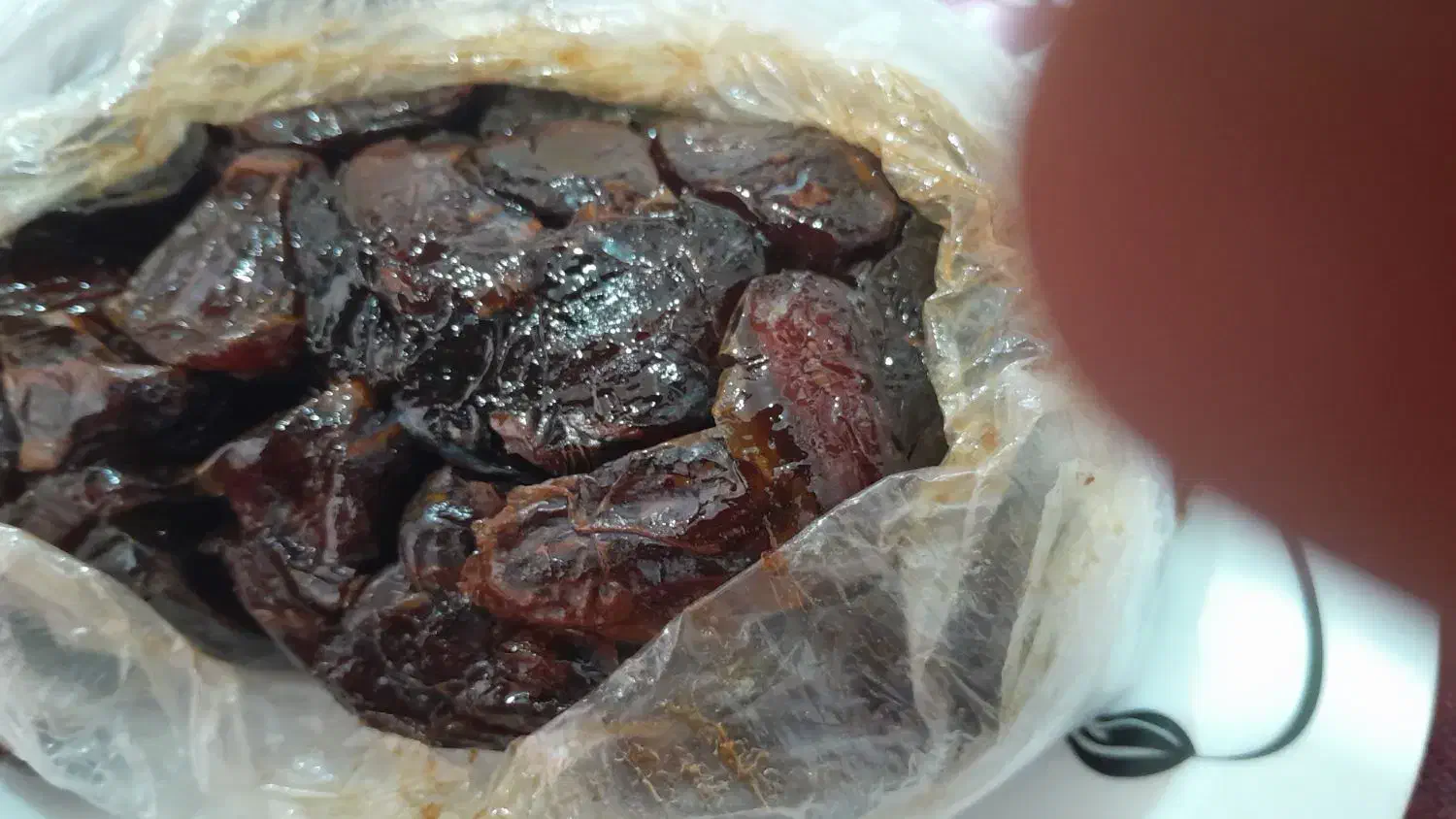 باسلام خدمت عزیزان خرمای درجه یک بسته بندی شده|خوردنی و آشامیدنی|آبپخش, |دیوار