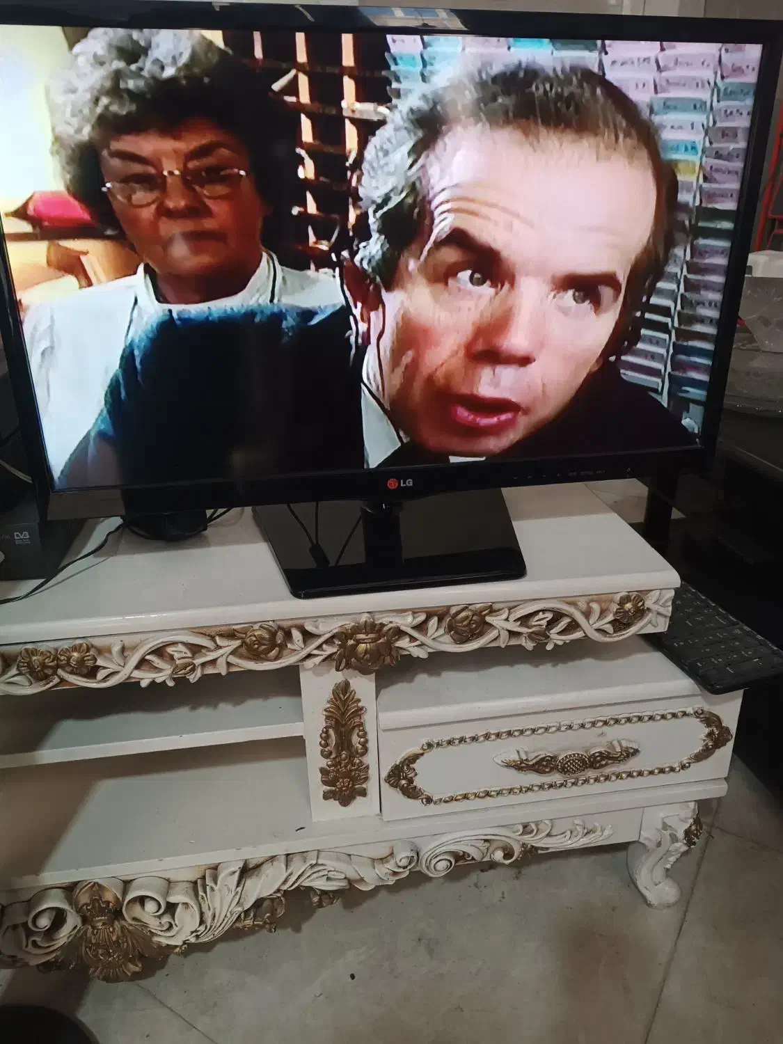 ال ای دی ۲۹ اینچ ال جی|تلویزیون و پروژکتور|شهریار, رزکان|دیوار