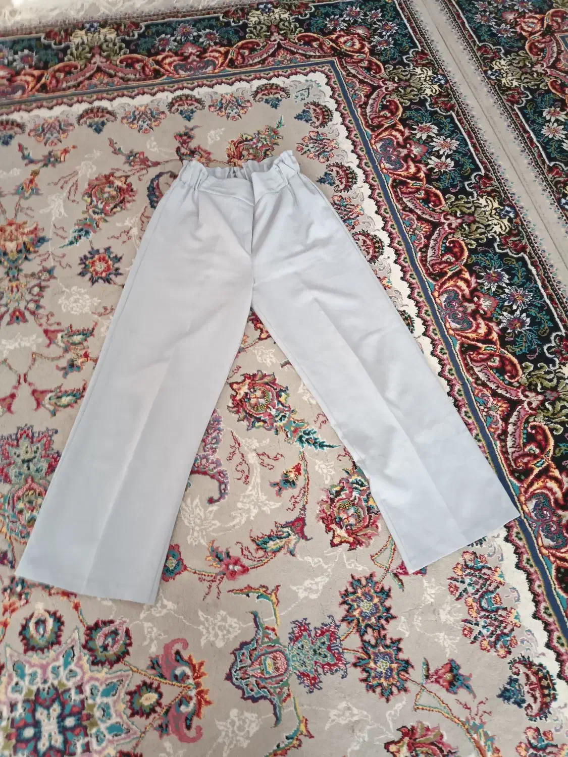 یه شلوار زنانه بلند رنگ طوسی و یک عدد شلوار گرم|لباس|ایلام, |دیوار