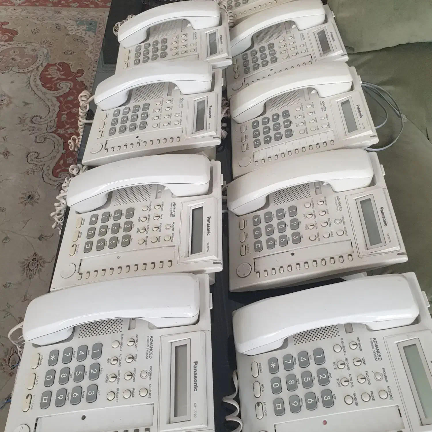 یک دستگاه سانترال به همراه ۹ عدد گوشی|تلفن رومیزی|تهران, اختیاریه|دیوار