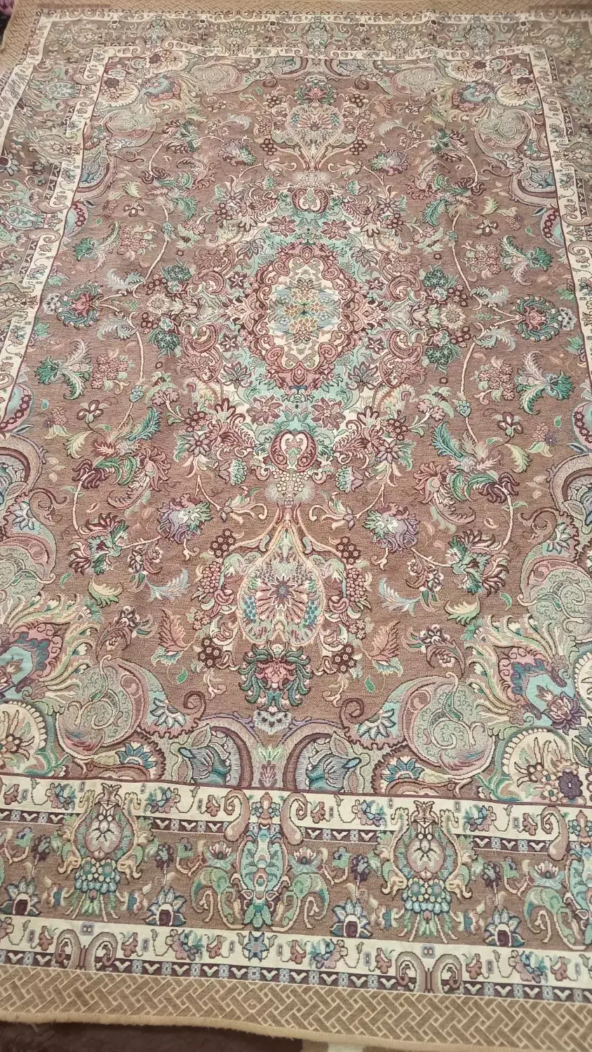 ۲ عدد رو قالی|روفرشی|بجنورد, |دیوار