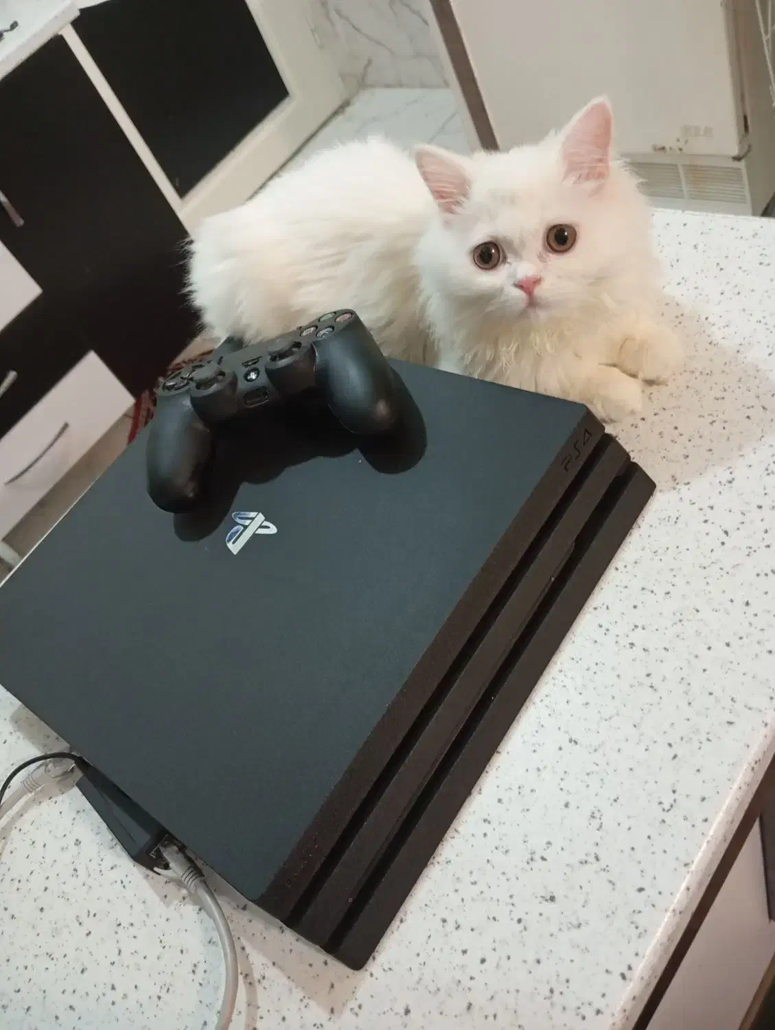 PS4یک‌ترا کپی‌خور- سالم و تمیز - دسته اورجینال|کنسول، بازی ویدئویی و آنلاین|تبریز, |دیوار