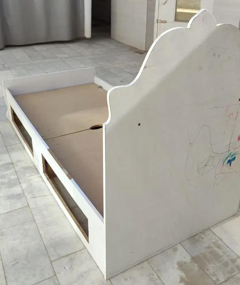 تخت خواب یک نفره|تخت و سرویس خواب|کاشمر, |دیوار