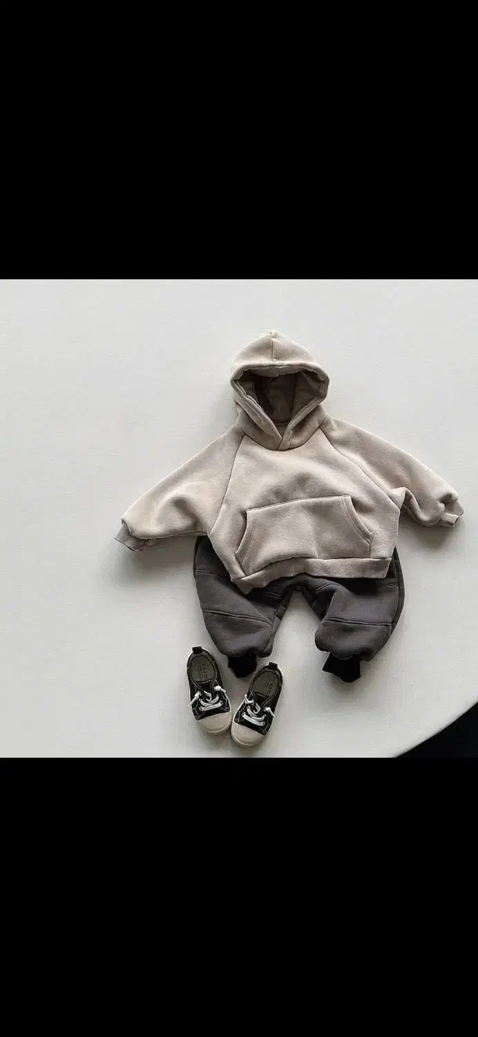 پوشاک|کفش و لباس بچه|اصفهان, فرودگاه|دیوار